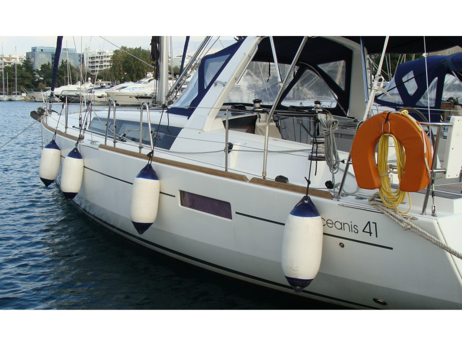 Photo #1 - Oceanis 41 (ECSTASEA) en Alimos Marina - 12780