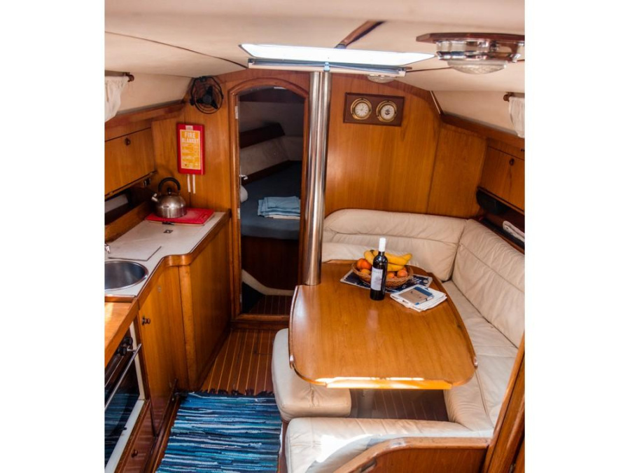Interior image - 1