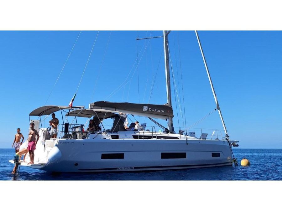 Photo #1 - Dufour 470 (Dori) en Marina - 61450