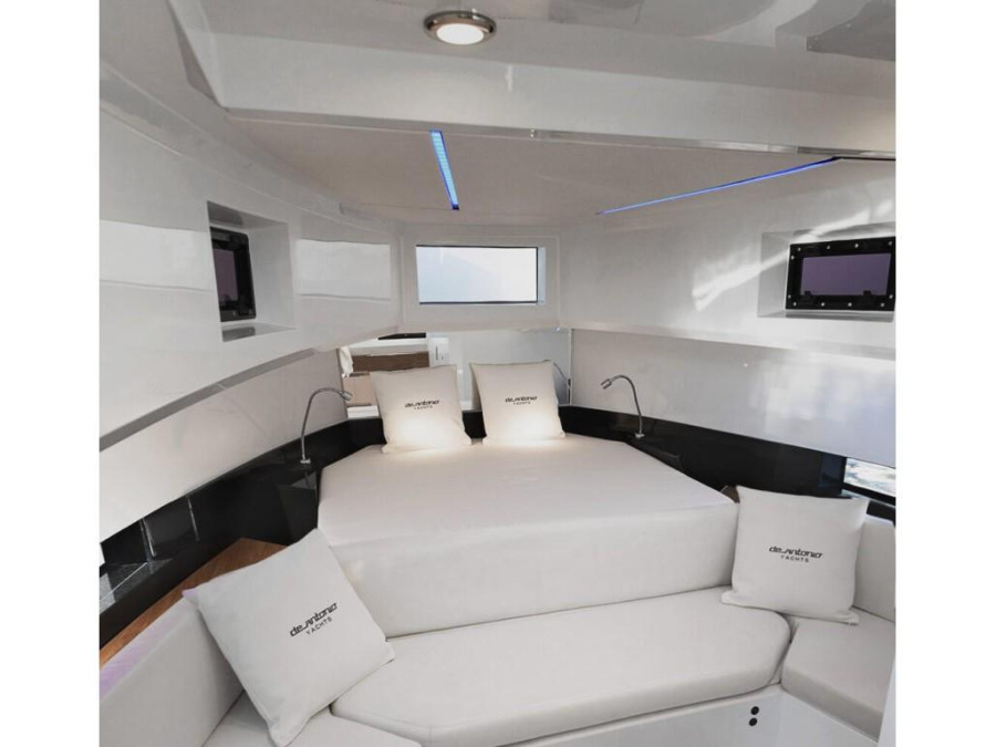 Interior image - 2