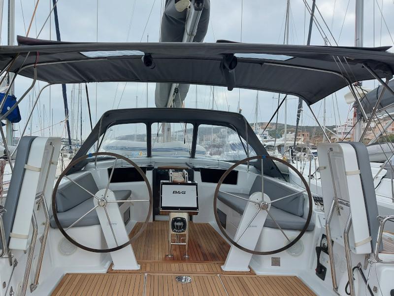 Photo #1 - Hanse 418 (Pasithea) en Olympic Marina - 14523