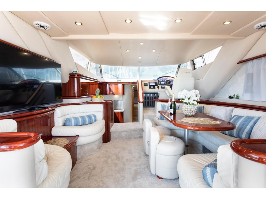 Interior image - 2