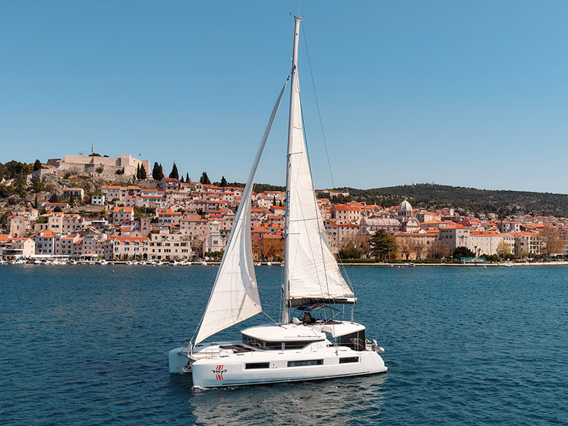 Photo #1 - Lagoon 50 (Zuzo 1ST) en D-Marin Marina Mandalina - 7393
