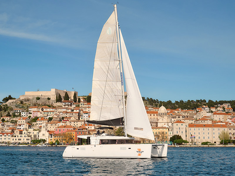 Photo #1 - Lagoon 450 (Zuzo 2) en D-Marin Marina Mandalina - 14282