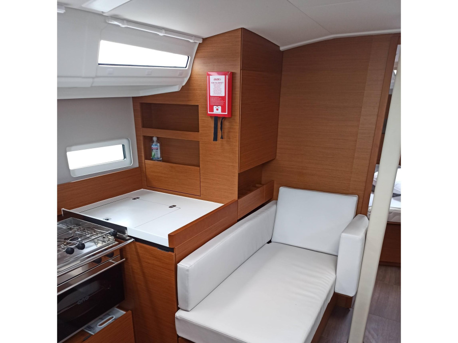 Interior image - 2