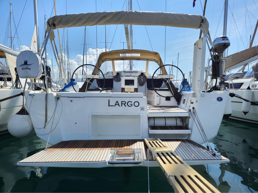 Photo #1 - Dufour 430 Grand Large (Largo) en Marina Kaštela - 9601