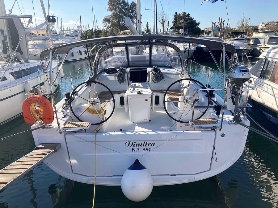 Photo #1 - Oceanis 40.1 (Dimitra) en Alimos Marina - 16531