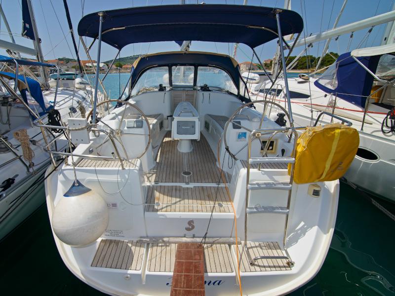 Photo #1 - Beneteau Cyclades 39.3 (Helena) en Marina Betina - 15599