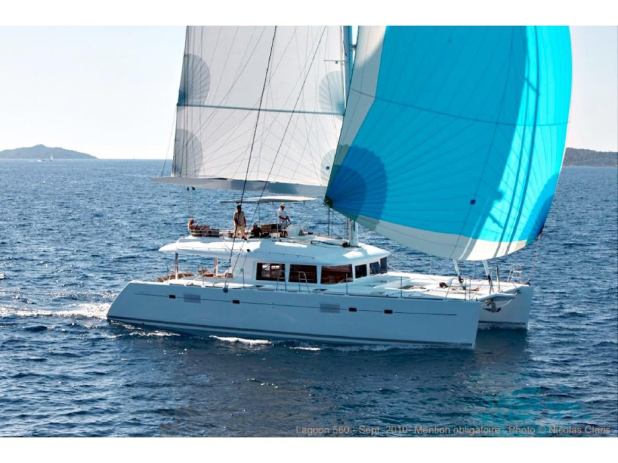 Photo #1 - Lagoon 560 (Adeia II - PREMIUM LINE) en Cala dei Sardi - 17432