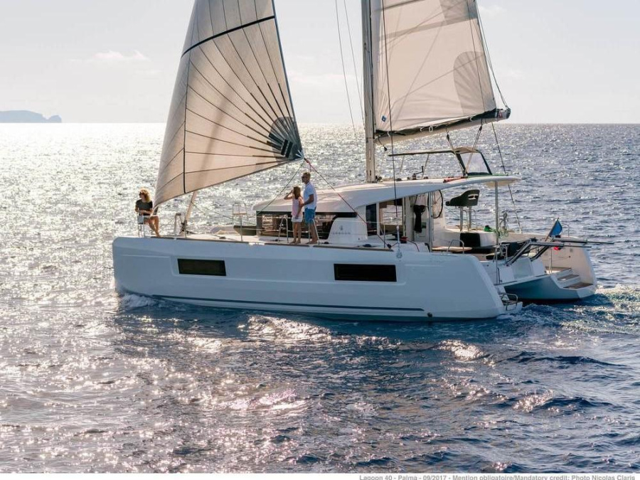 Photo #1 - Lagoon 40 (Voile A Doc) en Corbieres Port - 22176