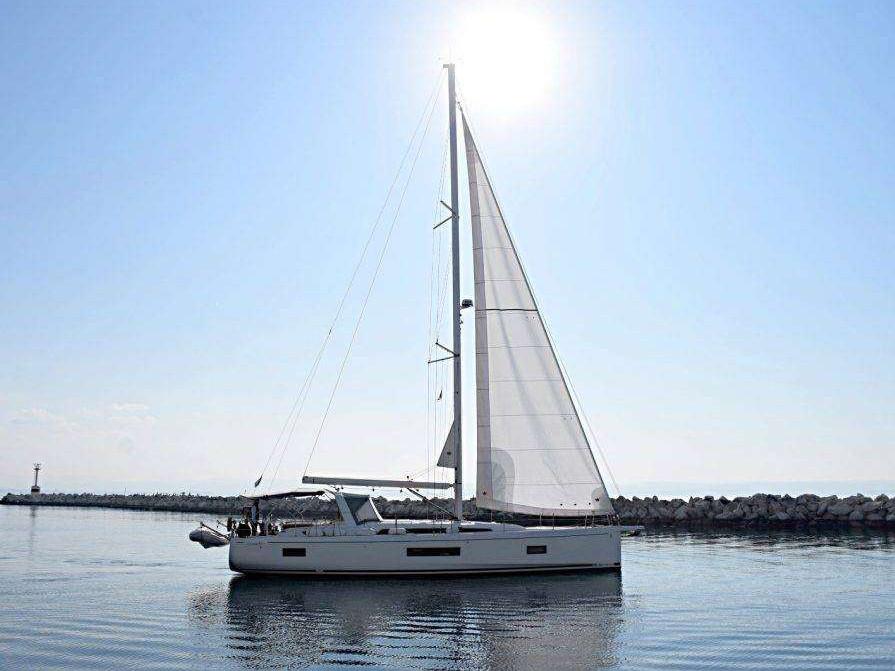 Photo #1 - Oceanis 51.1 (Psari) en Alimos Marina - 17557
