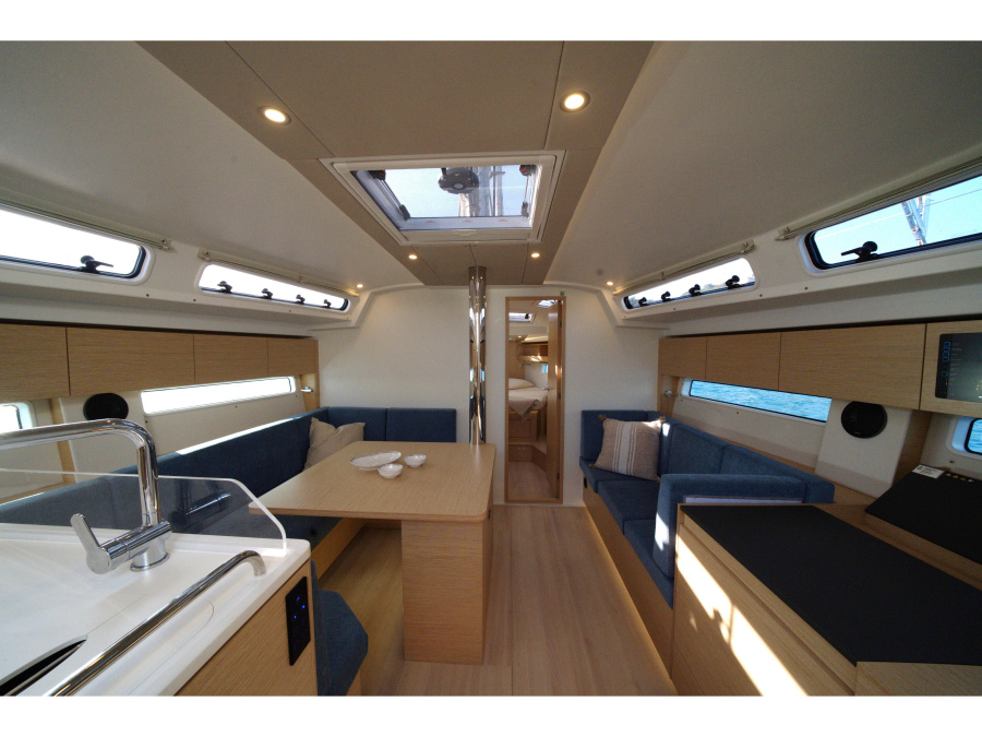 Interior image - 2