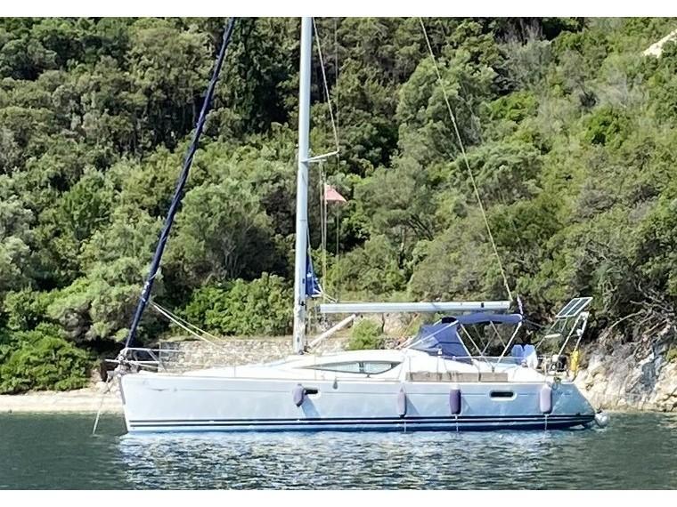 Photo #1 - Sun Odyssey 39 DS (Afroditi) en Nydri Port - 12791
