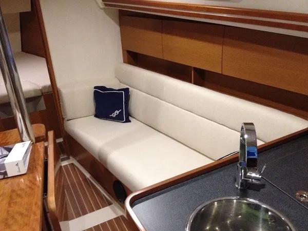 Interior image - 1