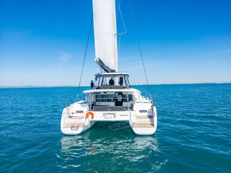 Photo #1 - LAGOON 46 3 CAB (JEMALE) en Port Tino Rossi - 17371