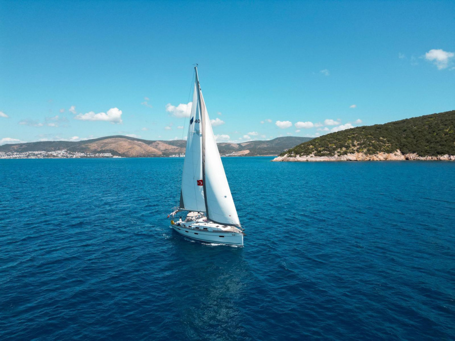 Photo #1 - Bavaria Cruiser 40 (Spark 1) en Marina - 21314