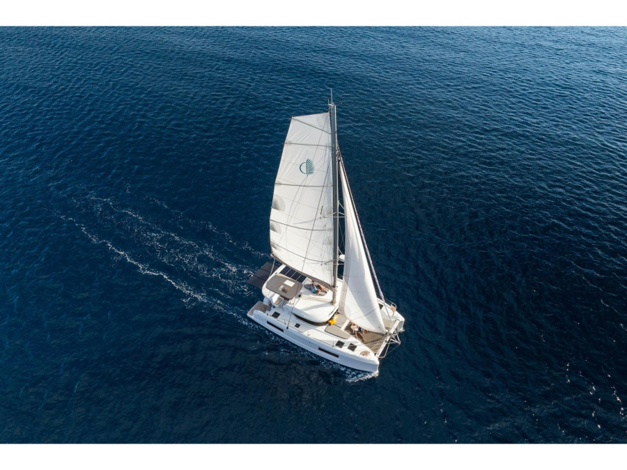 Photo #1 - Lagoon 38 (CORAL) en Port of / West Harbour - 63963