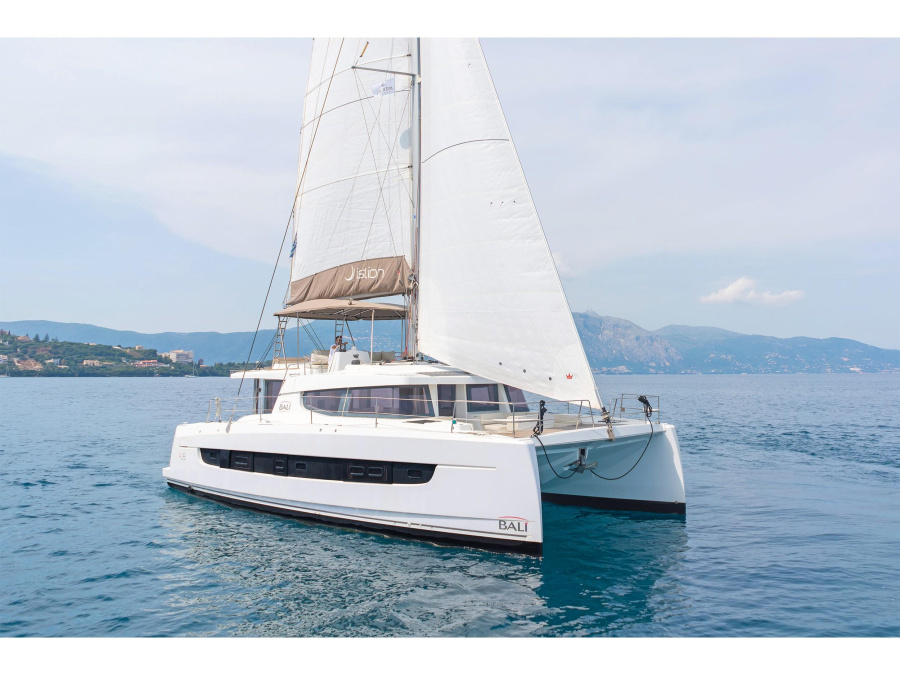 Photo #1 - Bali 4.8 A/C & GEN & WM (Basma) en Alimos Marina - 20955