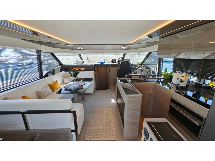 Interior image - 2