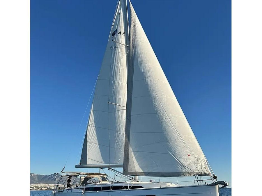Photo #1 - Bavaria Cruiser 46 (4 cab) (Bavaria Cr46 2018) en Alimos Marina - 67364