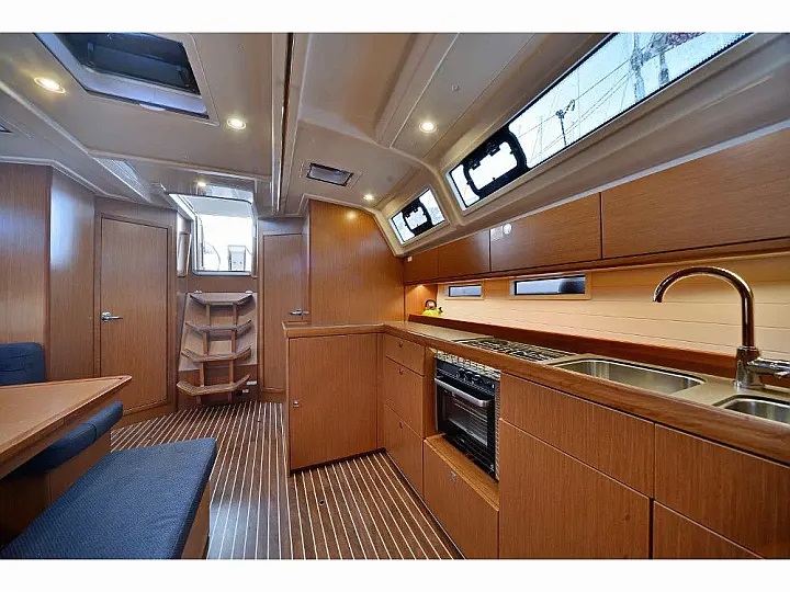 Interior image - 1