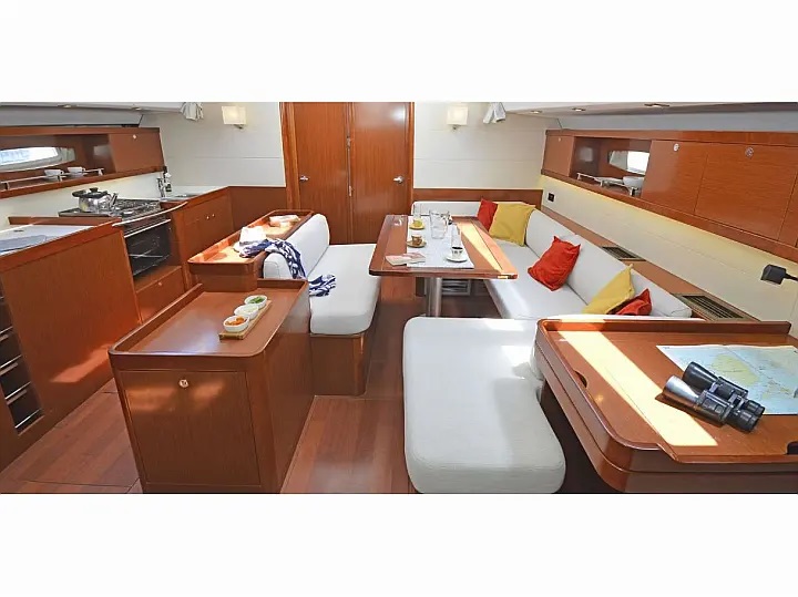 Interior image - 2