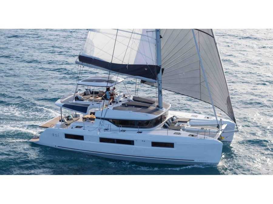 Photo #1 - Lagoon 51 (Eclipse 51) en Cala dei Sardi - 64414