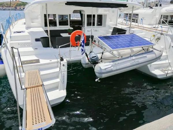 Photo #1 - Lagoon 450 Fly (Anna Tessa) en Marina Perigiali - 18716