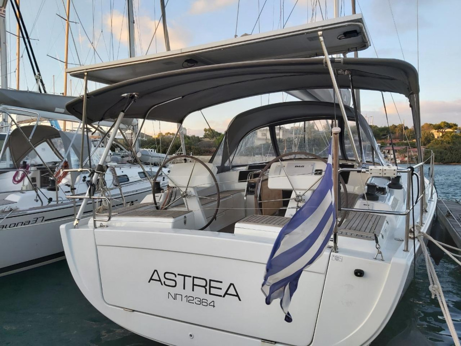 Photo #1 - Hanse 458 (Astrea) en Olympic Marina - 15187