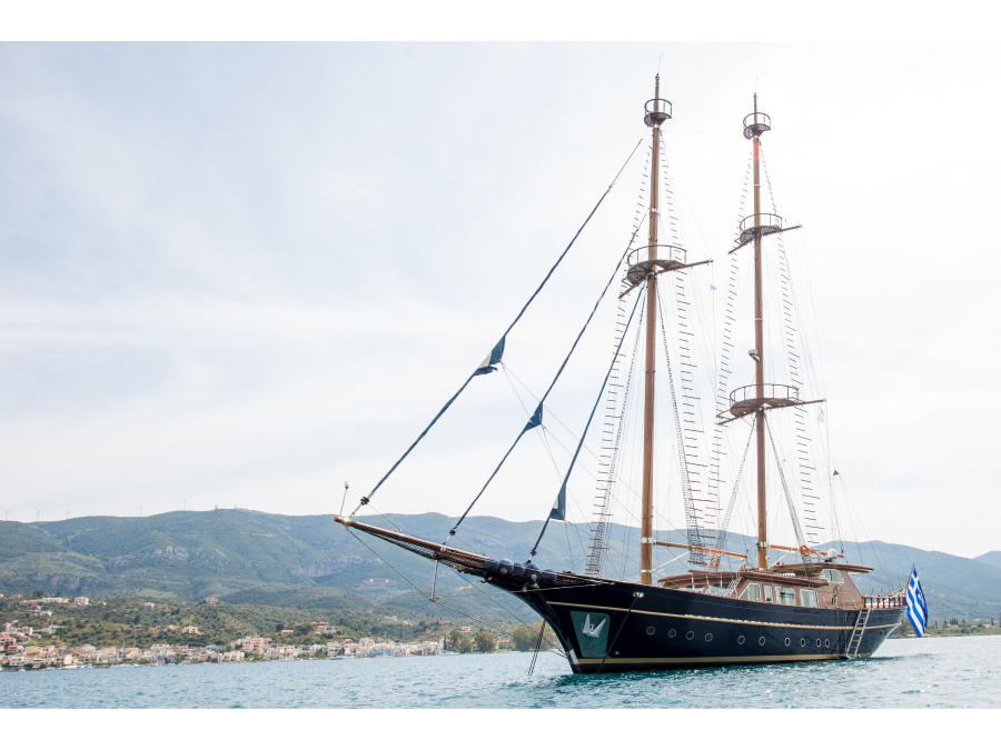 Photo #1 - Gulet (Blue Dream) en Alimos Marina - 65086