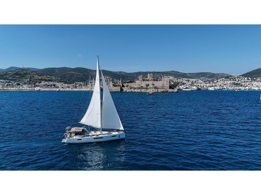 Photo #1 - Jeanneau (Bonbon (2022)) en Marina - 65479