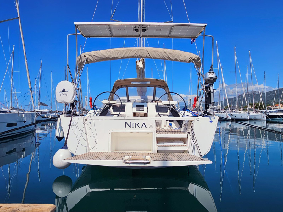 Photo #1 - Dufour 390 Grand Large (Nika) en Marina Kaštela - 8174