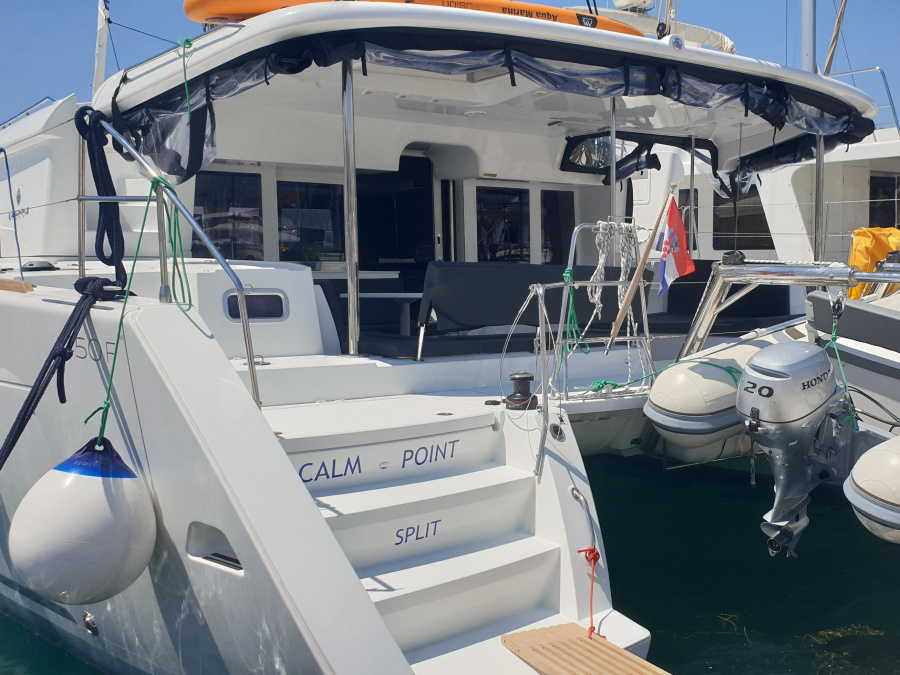 Photo #1 - Lagoon 450 Fly (CALM POINT) en ACI Marina - 9200