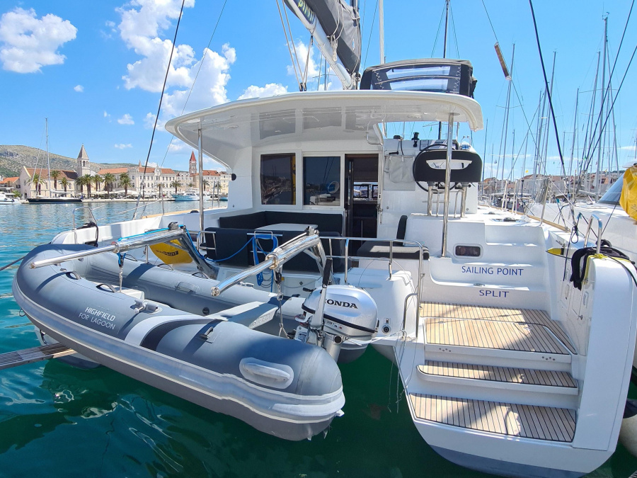 Photo #1 - Lagoon 40 (SAILING POINT) en ACI Marina - 10429
