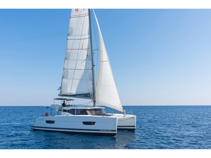 Photo #1 - Lucia 40 AC & GEN (Fortuna) en Rhodes New Marina - 11352