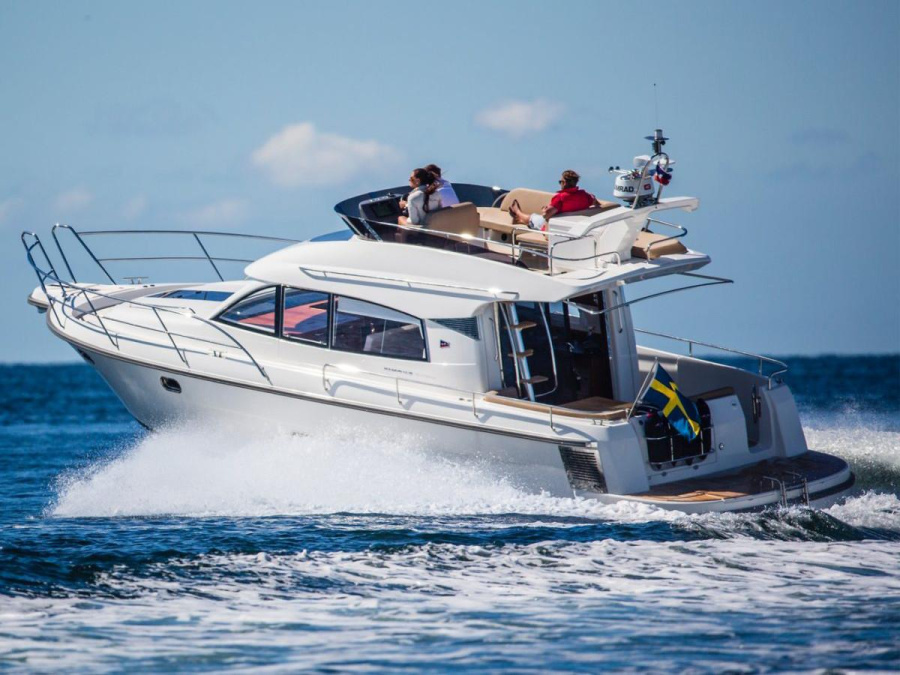 Photo #1 - Nimbus 405 Flybridge (Greg) en Marina - 19255