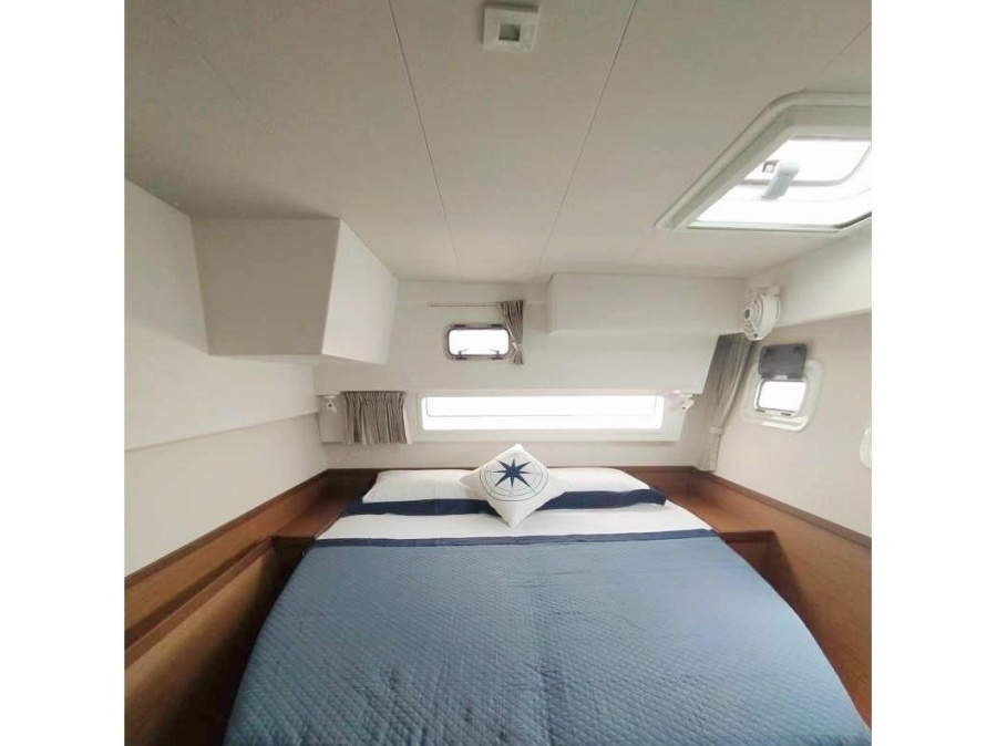 Interior image - 2