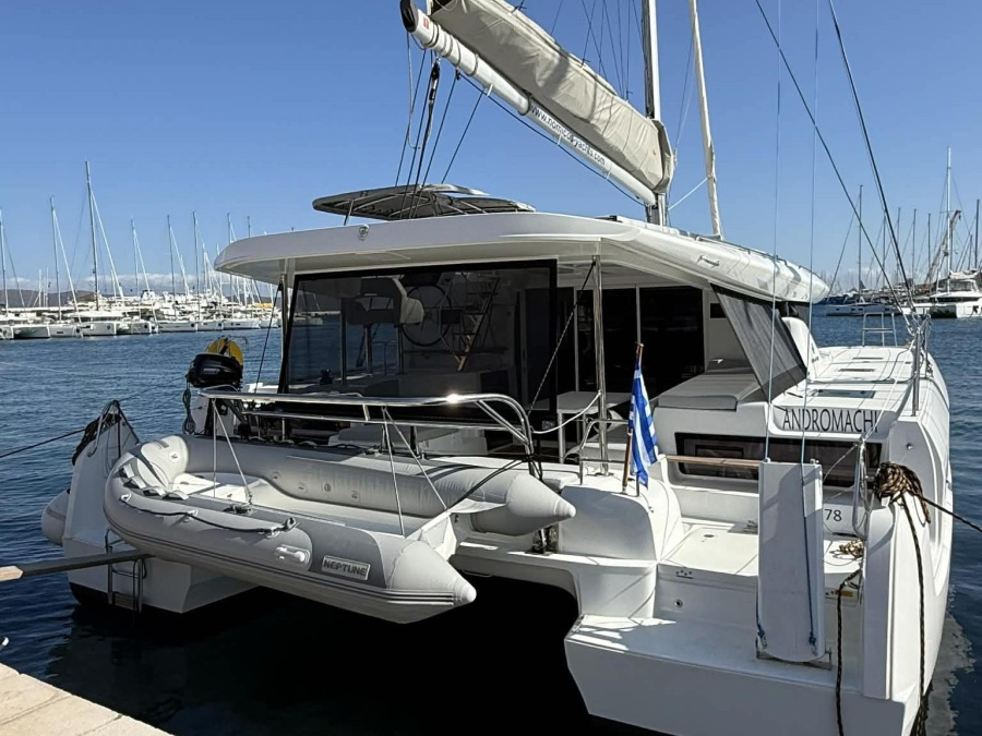 Photo #1 - Lagoon 43 (Andromachi) en Marina - 63287