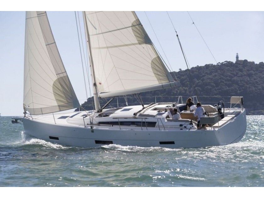 Photo #1 - Dufour 430 GL – 4+1 CABINAS / 2 BAÑOS / 12 PAX (Martina II) en Port Roses - 65619