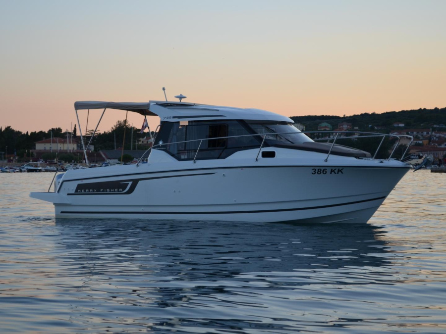 Photo #1 - Merry Fisher 795 (MF 795) en Marina Punat - 19738