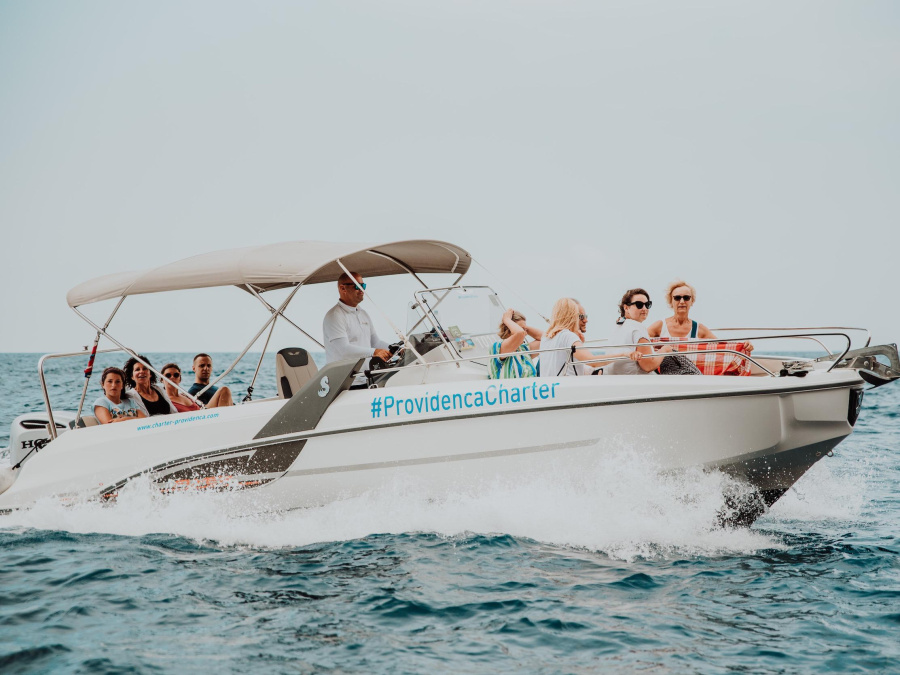 Photo #1 - Beneteau Flyer 7.7 (SPACEDeck) en ACI Marina - 8909
