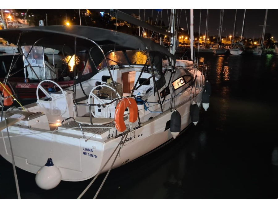 Photo #1 - Elan Impression 40.1 (Liana) en Alimos Marina - 15223