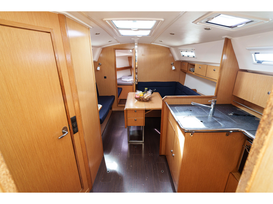 Photo #1 - Bavaria 36 Cruiser (Irene) en Marina - 12824