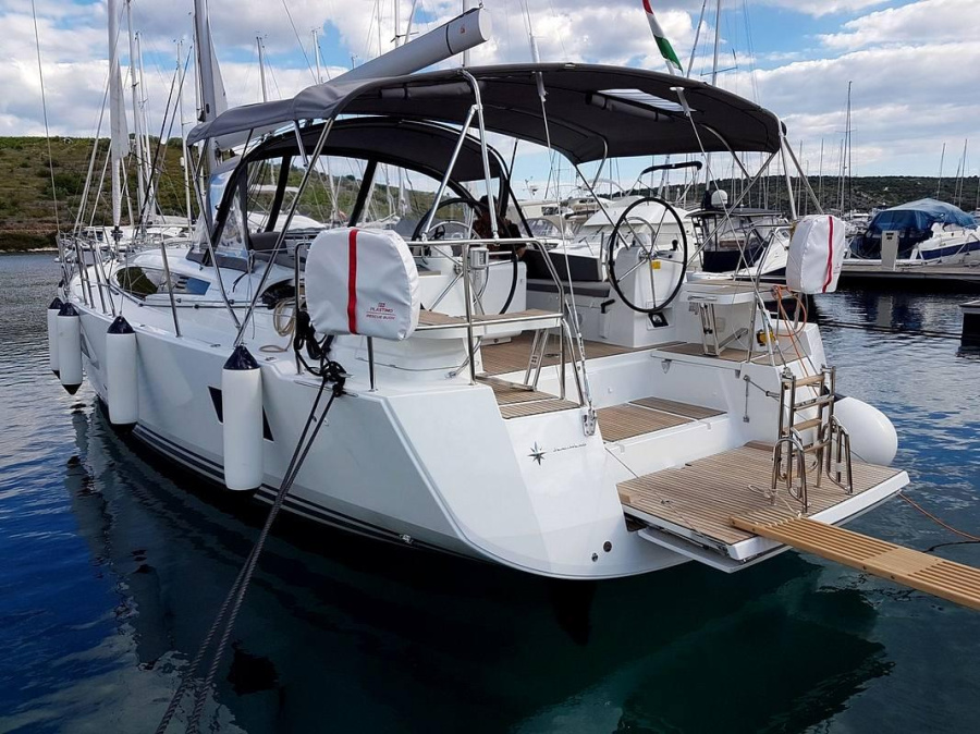 Photo #1 - Jeanneau 54 (BLUE DREAM) en Marina - 20029