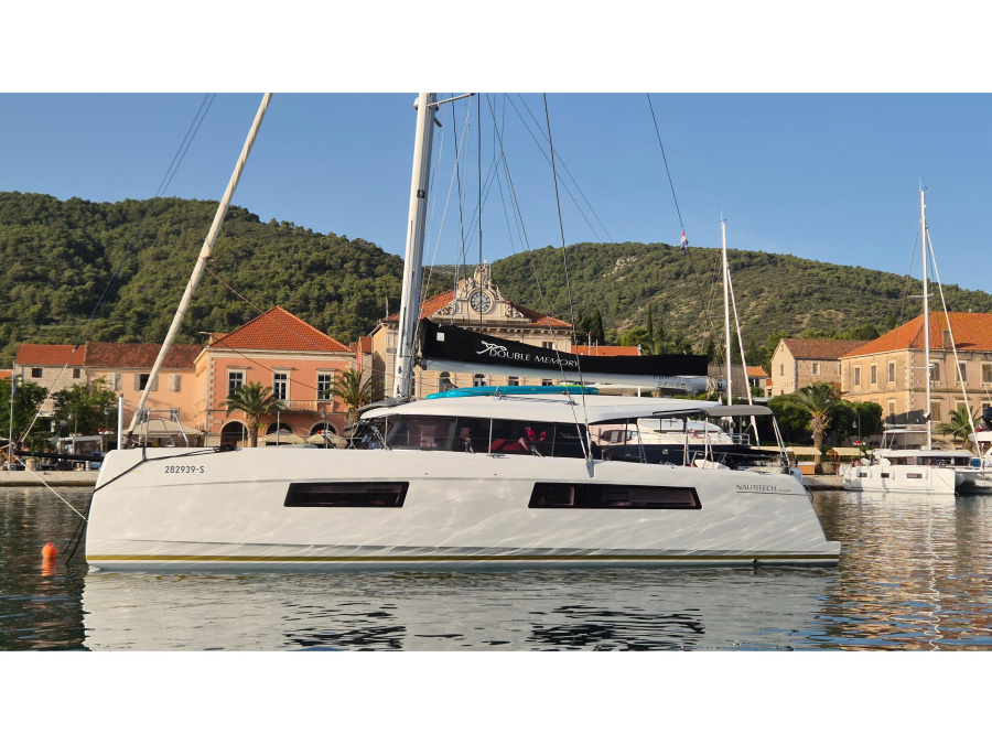 Photo #1 - Nautitech 44 Open (Double Memory) en Marina Kremik - 23554