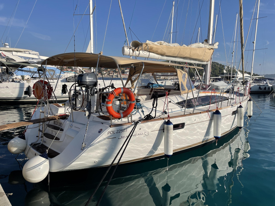 Photo #1 - Jeanneau 53 (MAKEMO) en Marina Frapa - 20120