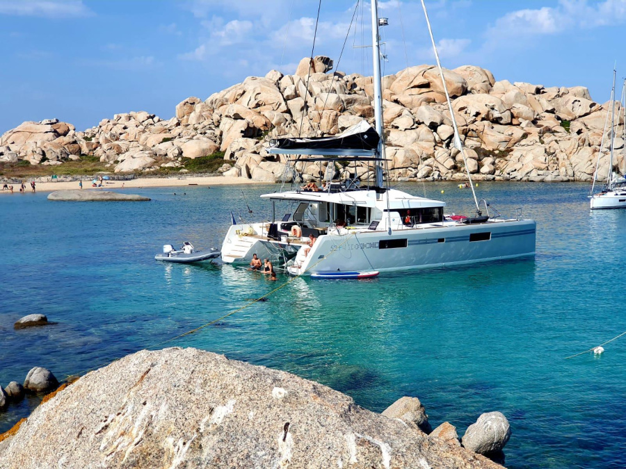 Photo #1 - LAGOON 52 FLY (MY WAY) en Port Tino Rossi - 62230