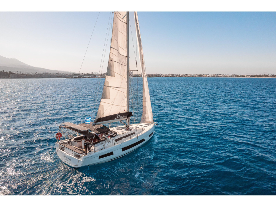 Photo #1 - Dufour 41 (Memories) en Marina - 21144
