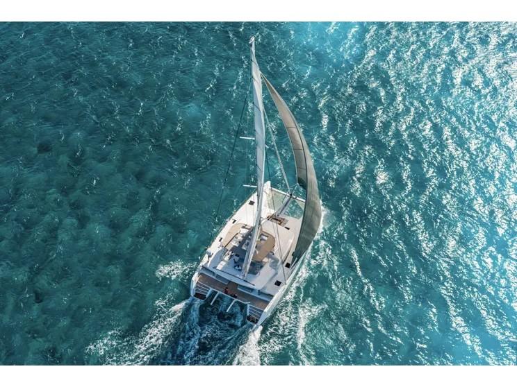 Photo #1 - Lagoon 52 - 6 Cabin (Queen of Hearts (A/C - Generator - Refit 2022)) en Alimos Marina - 20372