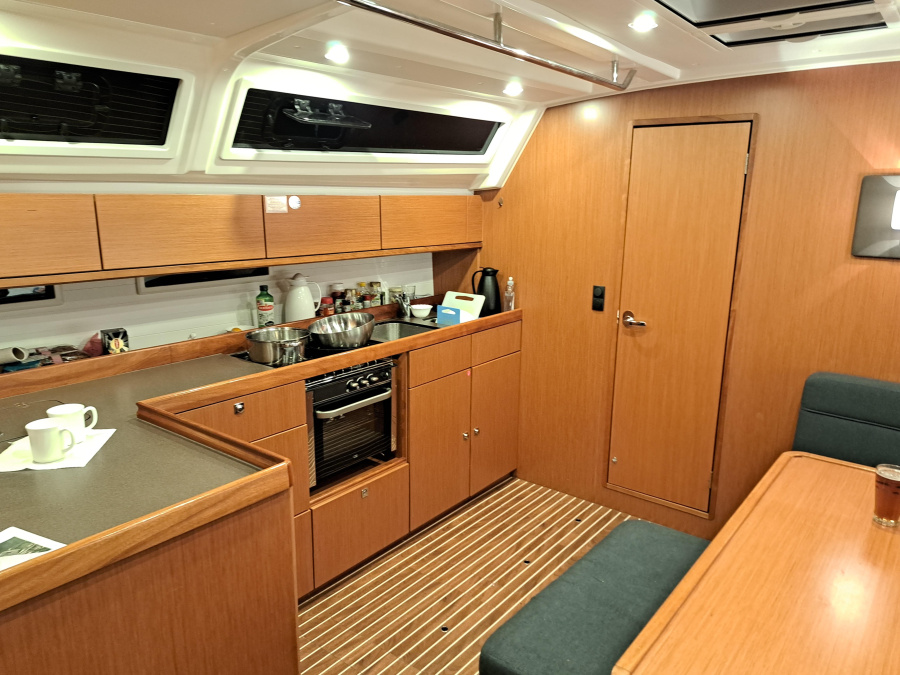 Interior image - 2